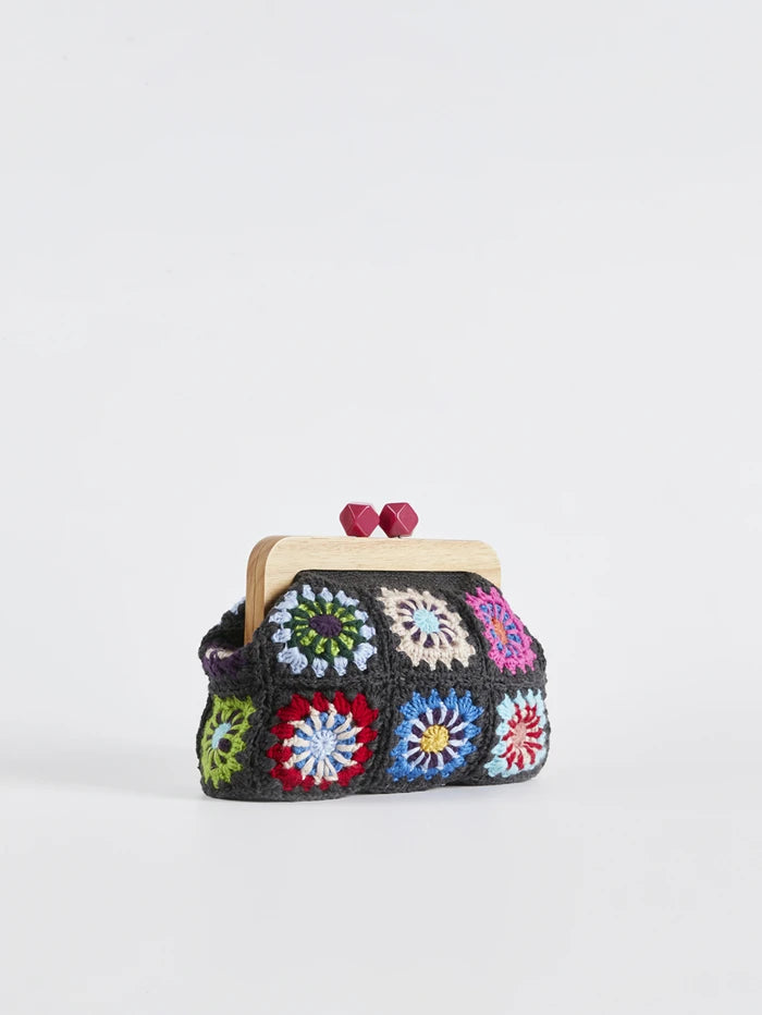 Bolso de mano cuadrado de crochet